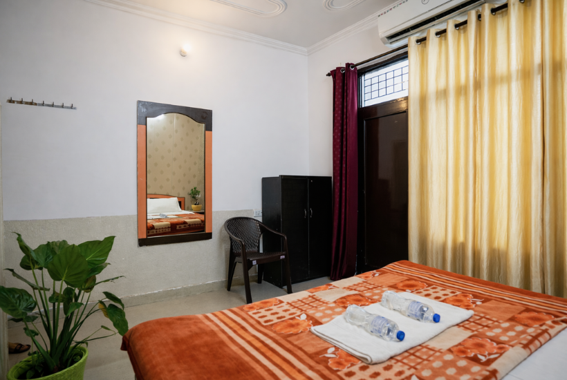 indoor yoga hall Rishikesh large practice space meditation retreat India