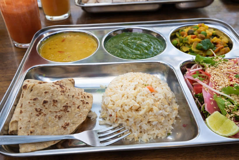 sattvic breakfast yoga retreat Rishikesh healthy vegetarian morning meal