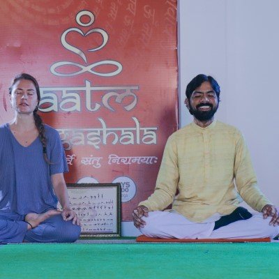 meditation-practice-in-rishikesh