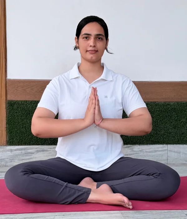 Yogini Chitralekha Singh Ji teaching online yoga